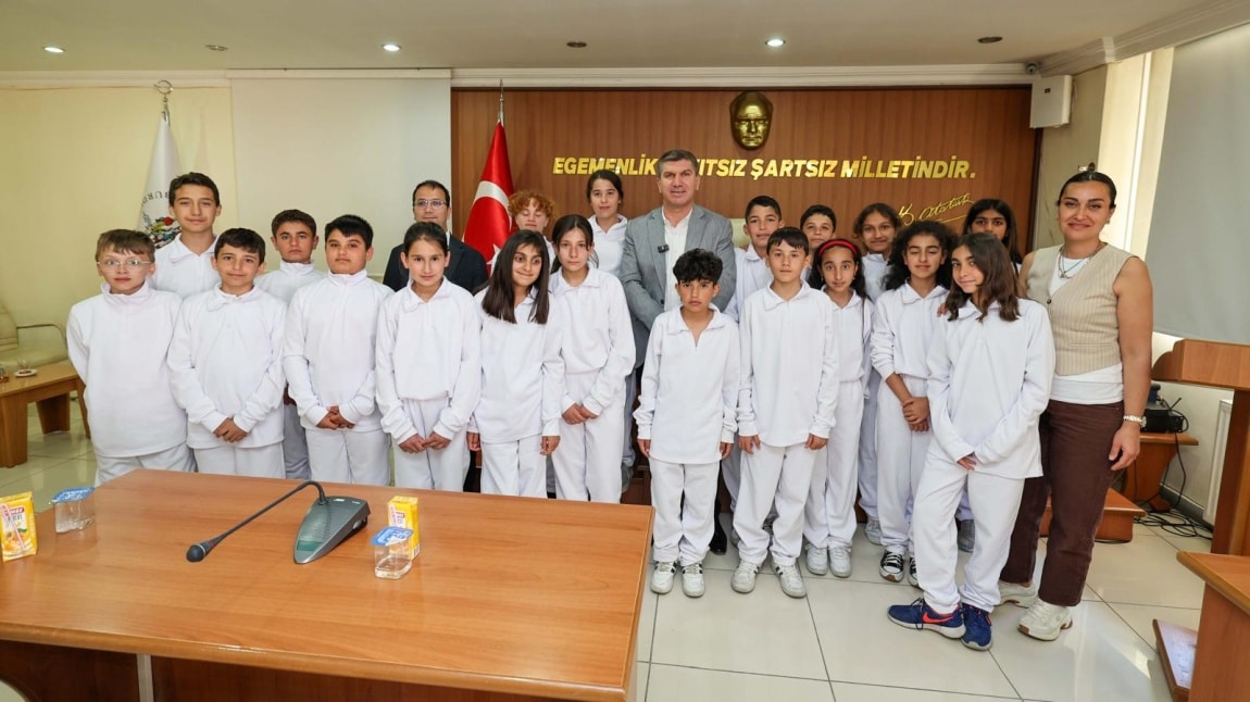BURDUR BELEDİYE BAŞKANI'NIN DAVETİ ÜZERİNE KENDİSİNİ ZİYARET ETTİK.